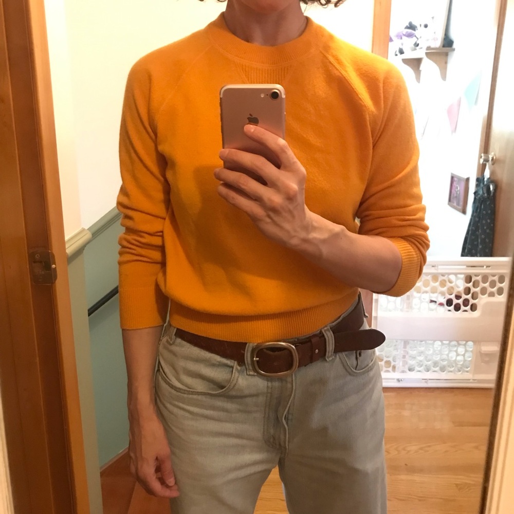 SOLD Everlane cashmere shrunken sweatshirt XS - Picture 3 of 4
